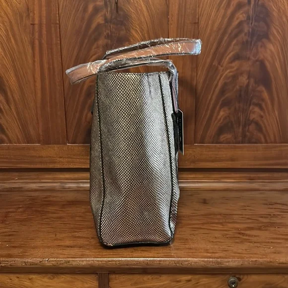 Brand New Gold Bag Am💛ur - Picture 2 of 11